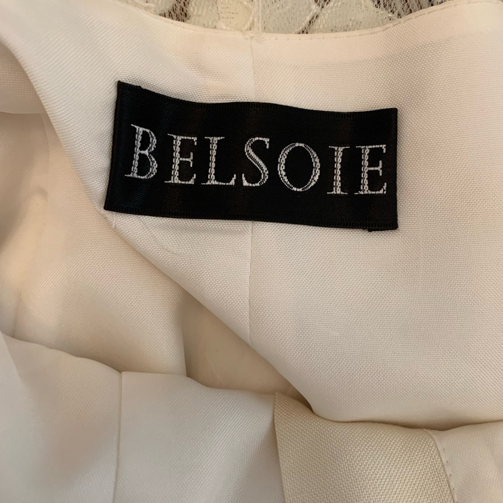 Elegant Lace Blouse - Cream - Picture 7 of 8